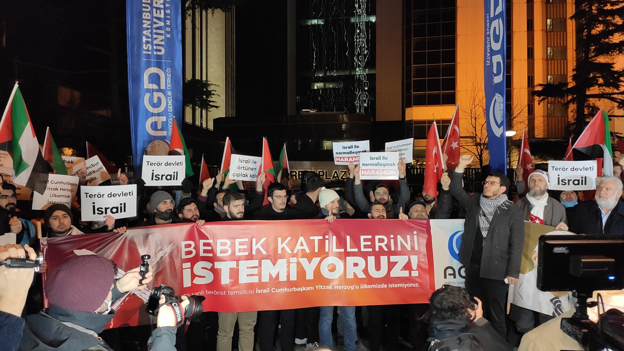 AGD Hertzog'un Türkiye'ye Davet Edilmesini Protesto Etti