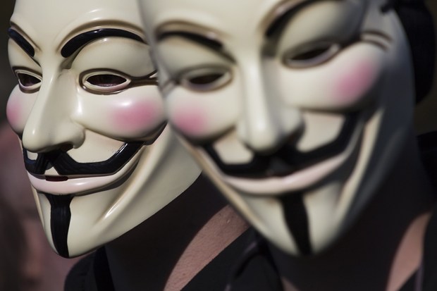 Anonymous Siyonist  İsrail İçin Geleneği Bozmadı