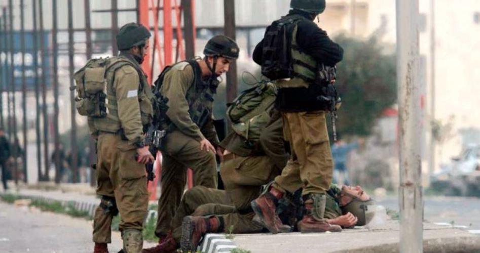 Batı Yaka'nın Güneyinde Bir Siyonist Asker  Filistinlilerin Açtığı Ateşle Yaralandı