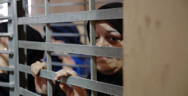 Filistinli Kadın Esirler Özgürlüklerine Kavuşmayı Bekliyor