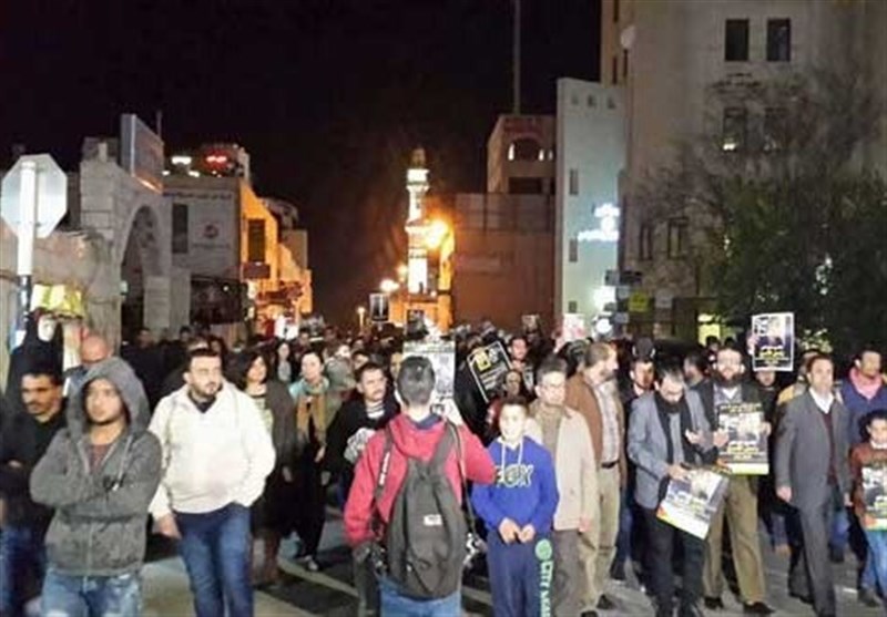 Filistinliler Basil El-A'rac’ın Şehit Edilmesini Düzenledikleri Protesto İle Kınadılar