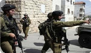 Gasıp İsrail Askerleri Batı Yaka'da Evlere Baskın Düzenledi