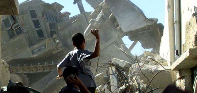 Gasıp İsrail Güçleri El-Lud Kentinde Filistinlilere Ait Üç Evi Yıktı