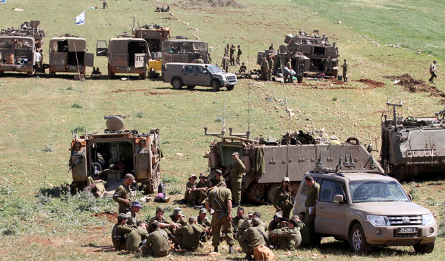 Gasıp İsrail Ordusu Filistin'de Askeri Tatbikat Yaptı