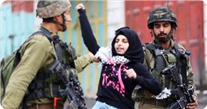 Gasıp Rejim Güçleri Kudüs'te Filistinli Bir Kızı Tutukladı