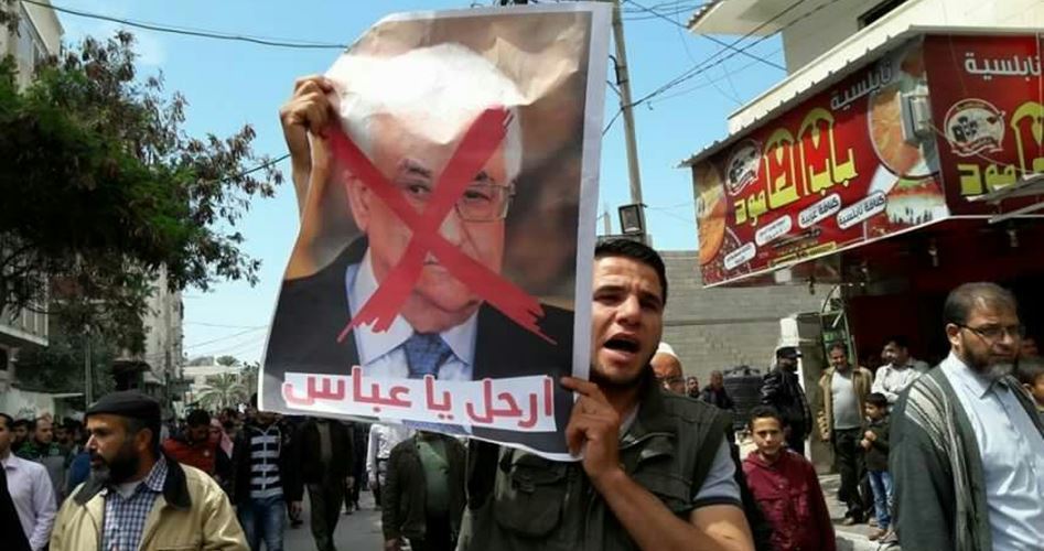 Hamas Mahmud Abbas'ın Tehdidine Gösteriyle Cevap Verdi