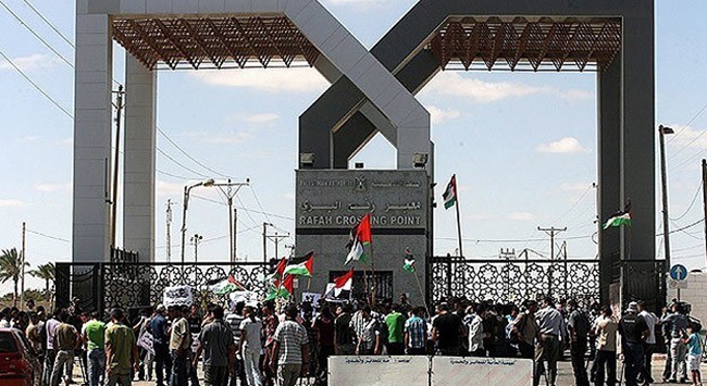 Hamas ve Mısır Refah Kapısının Statüsü Üzerine Görüşüyor