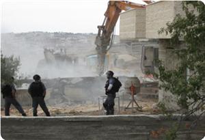 İşgal Belediyesi Silvan Beldesinde Filistinli Ahmed El-Abbasi'nin Evini Yıktı