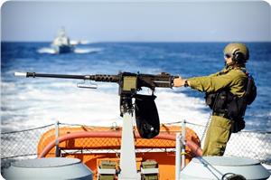 İşgal Donanması Gazze Açıklarında Filistinli Üç Balıkçıyı Yaraladı