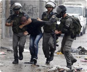 İşgal Güçleri Batı Yaka ve Kudüs'te 13 Filistinliyi Gözaltına Aldı