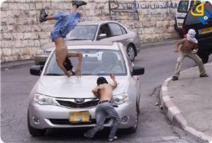 İşgal Polisi Kudüs'te Yolun Karşısına Geçmeye Çalışan Filistinli Çocuğa Çarptı