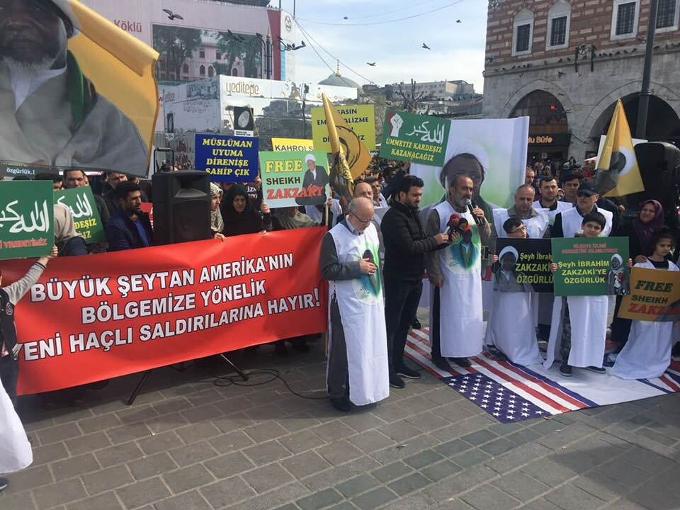 İstanbul Eminönü'nde ABD Protestosu ve Şeyh Zakzaki'ye Destek Gösterisi