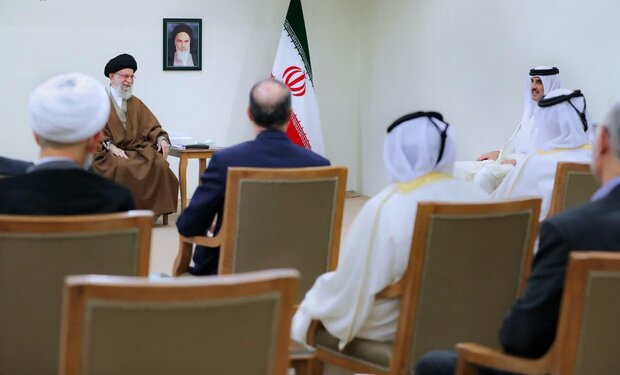 Katar Emirini Kabul Eden İmam Hamenei: 'Siyonistler İlişkiye Geçtikleri Her Ülkede Yozlaşma Yaratıyor'