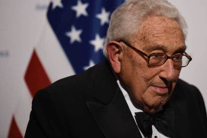 Kissinger: Şimdi Tek Adım Kaldı.İran’ı Vurmak..Umarım Her Şey Yolunda Gider ve Orta Doğu’nun Yarısı İsrail’in Olur