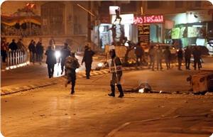 Nablus'ta Filistin Yönetimi'ne Bağlı Güvenlik Güçleri Gençlerle Çatıştı