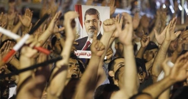 Netanyahu'dan Mursi İtirafı