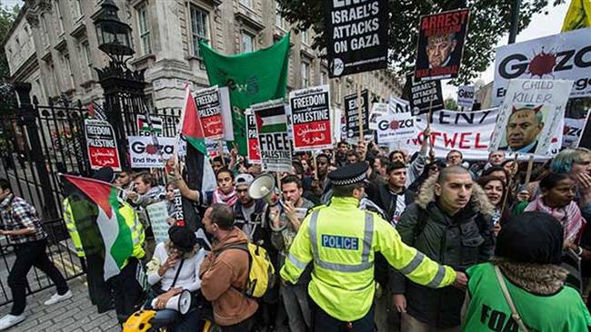 Netanyahu'ya İngiltere'de Protesto