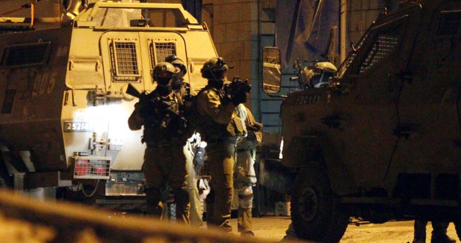 Sabahın Erken Saatlerinde Siyonist İsrail 40 Filistinliyi Gözaltına Aldı