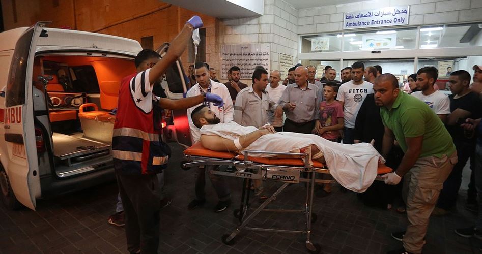 Siyonist Askerler Filistinli Bir Genci Yaraladı