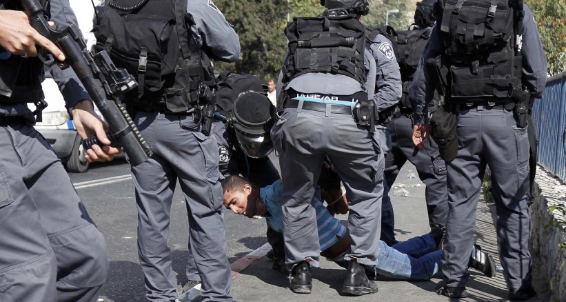 Siyonist Güçler Batı Yaka’da 13 Filistinli Genci Tutukladı