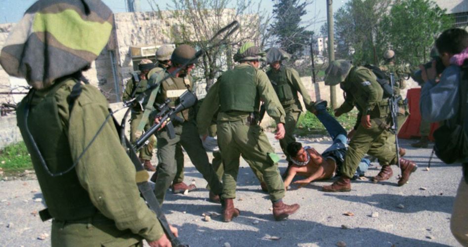Siyonist Güçler Batı Yaka ve Kudüs'te 13 Filistinliyi Gözaltına Aldı