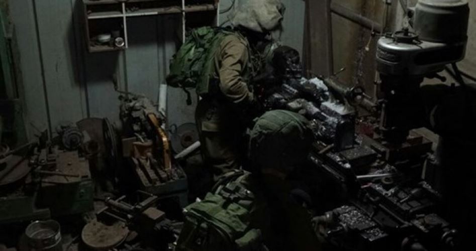 Siyonist Güçler El-Halil'de Silah Atölyesi Ortaya Çıkardığını Öne Sürdü