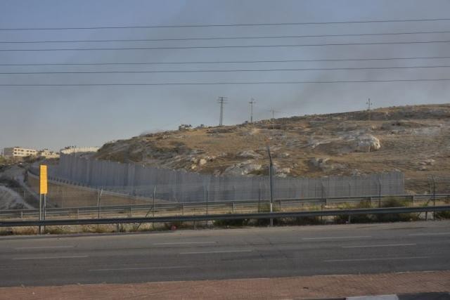 Siyonist İşgal Rejimi Gazze Şeridi Sınırına Yer Altında Duvar İnşa Etmeye Başlıyor