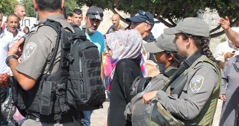 Siyonist İsrail Askerleri Mescidi Aksa Kapısında Filistinli Genç Kızı Tutukladı