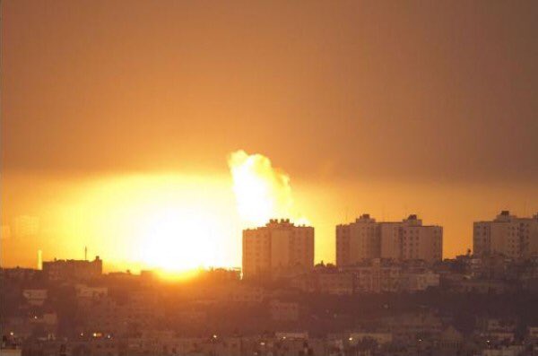 Siyonist Rejim Ordusu Gazze'ye Hava Saldırısı Düzenledi