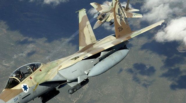 Suriye, Siyonist Rejim Uçaklarının Palmira Yakınlarını Vurduğunu ve Bir İsrail Jetinin Düşürüldüğünü Açıkladı