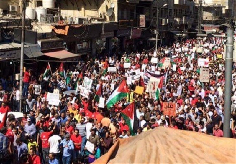 Ürdün Halkı Siyonist İsrail'le Yapılan Gaz Anlaşmasını Protesto Etti
