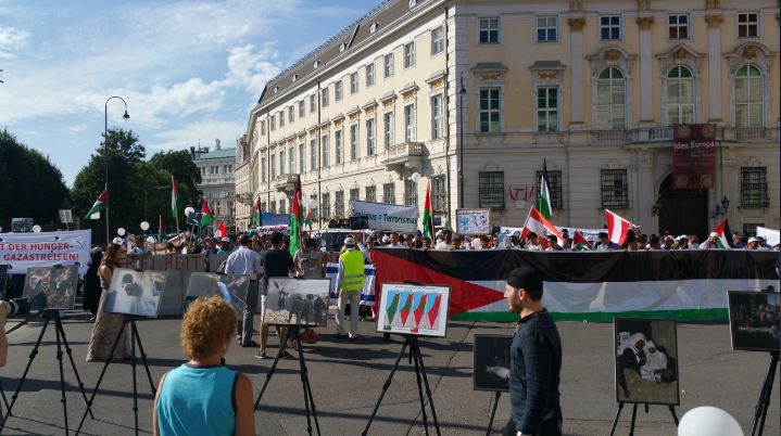 Viyana'da Yaşayan Müslümanlar Kudüs İçin Yürüdü